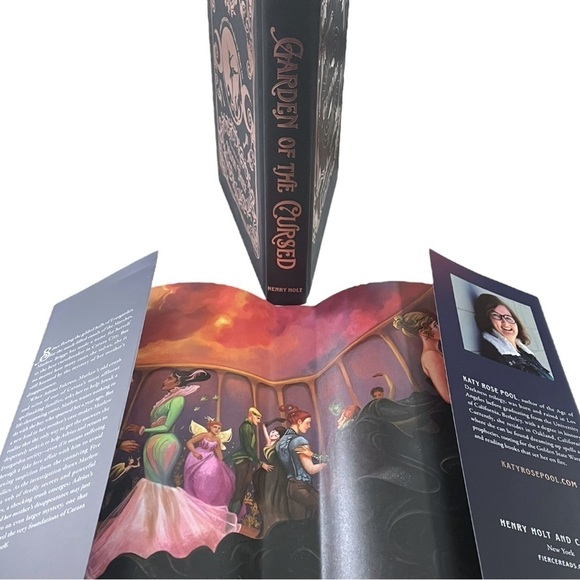 Owlcrate Collector’s “Garden of the Cursed” by K. Pool and Bookish Item - Picture 9 of 12